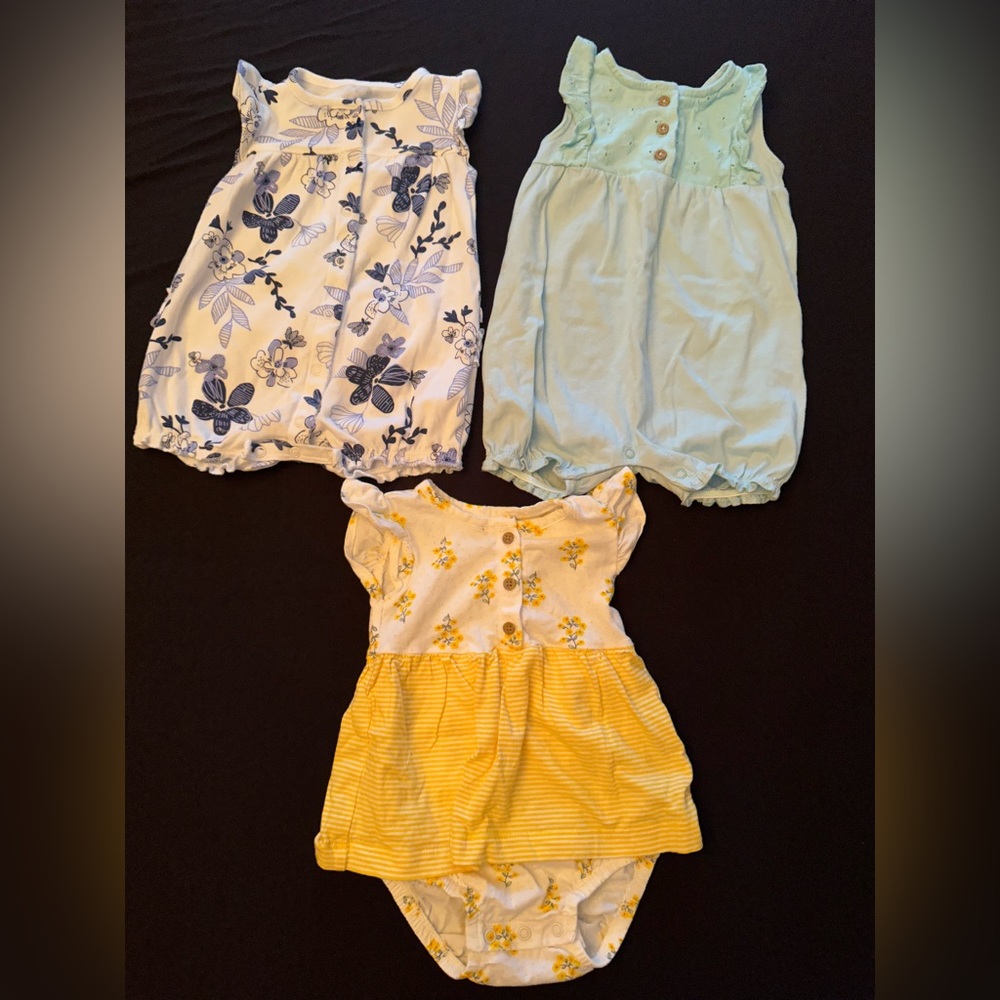 Carter’s lot of 2 Baby Girl One Piece 12 months